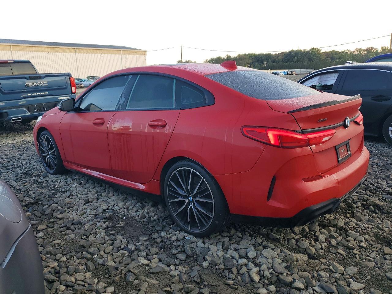 2020 BMW Seria 2 M235i - zdjęcie 2