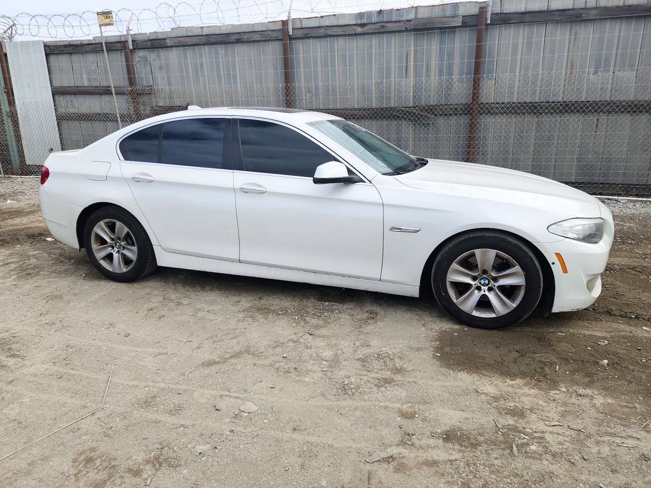 2013 BMW 528 I - zdjęcie 4