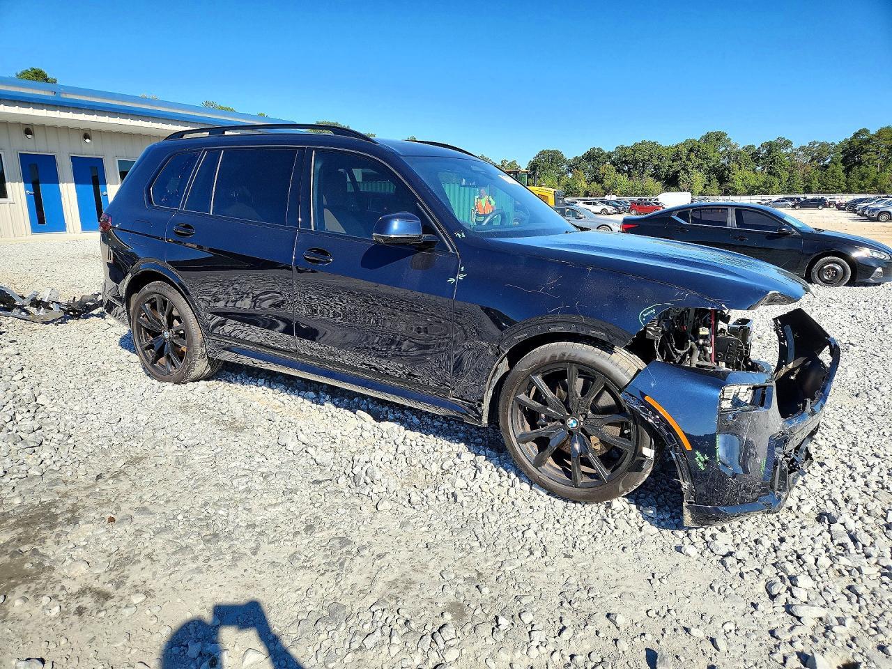 2025 BMW X7 xDrive40I - zdjęcie 4