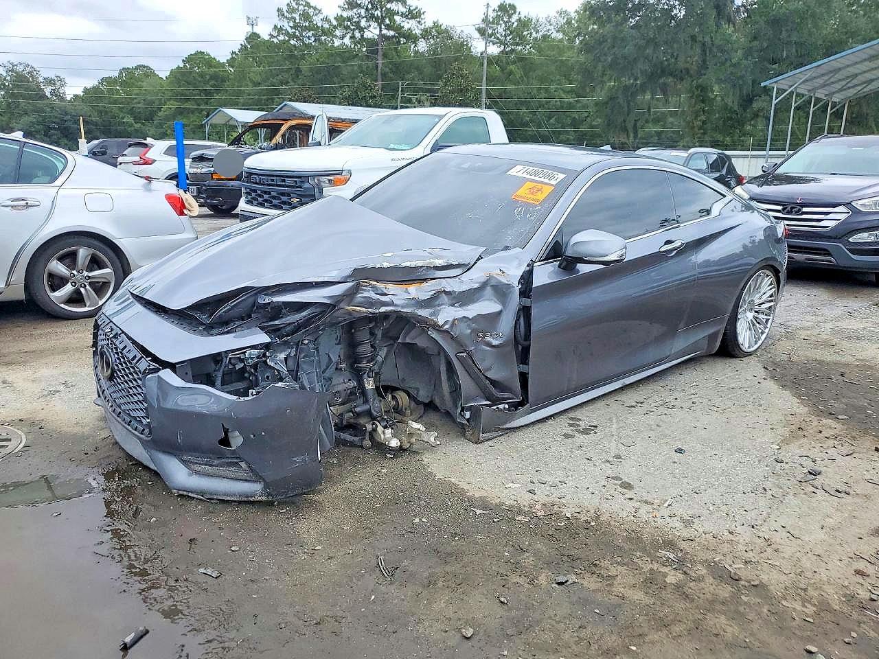 2019 Infiniti Q60 Red Sport 400 - zdjęcie główne