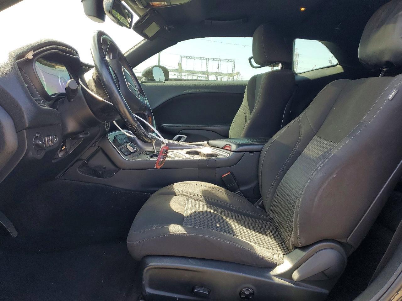 2015 Dodge Challenger Sxt - zdjęcie 7
