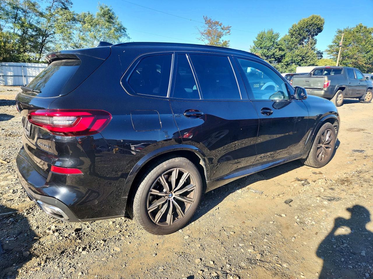 2022 BMW X5 xDrive40I - zdjęcie 3
