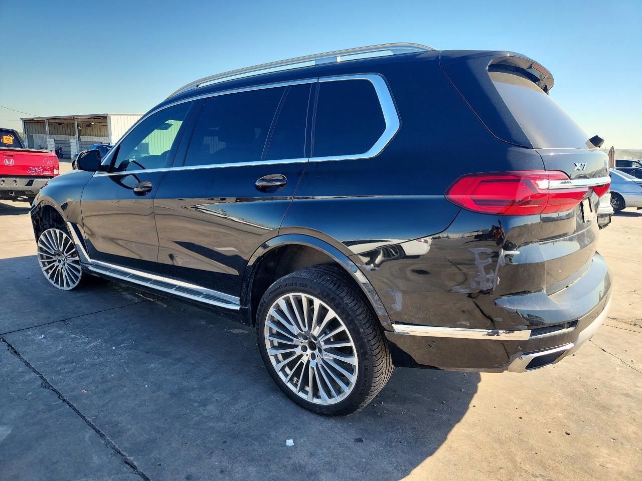 2020 BMW X7 xDrive40I - zdjęcie 2