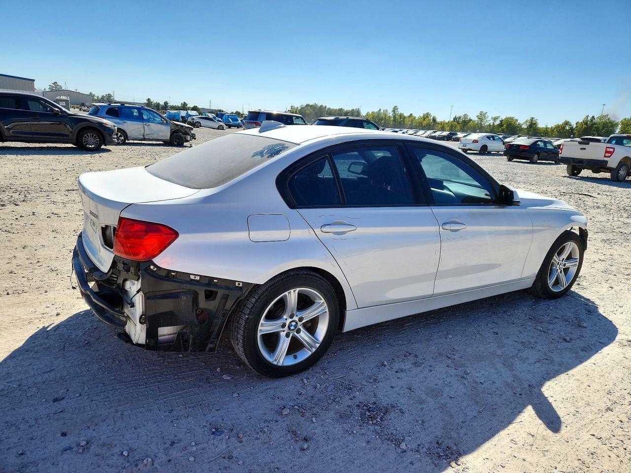 BMW Seria 3 - zdjęcie 3