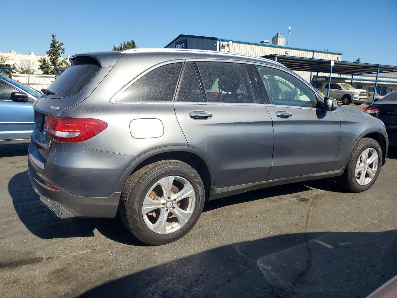 2016 Mercedes-Benz Glc 300 4Matic - zdjęcie 3