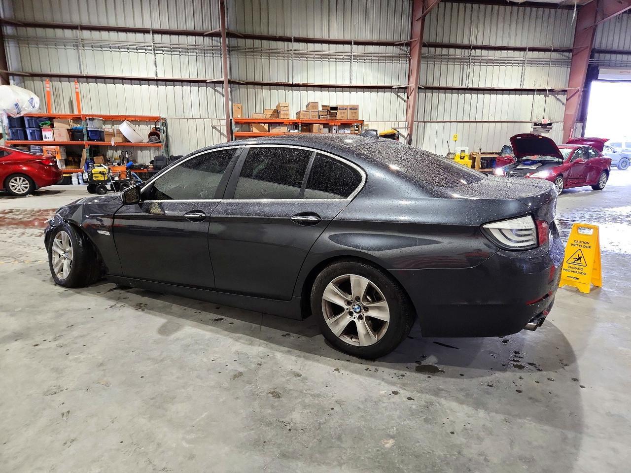 2013 BMW 528 I - zdjęcie 2