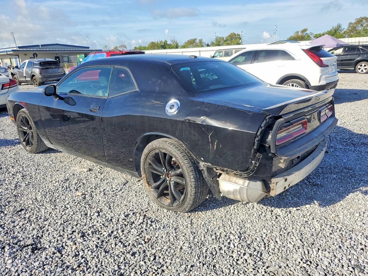 2019 Dodge Challenger Sxt - zdjęcie 2