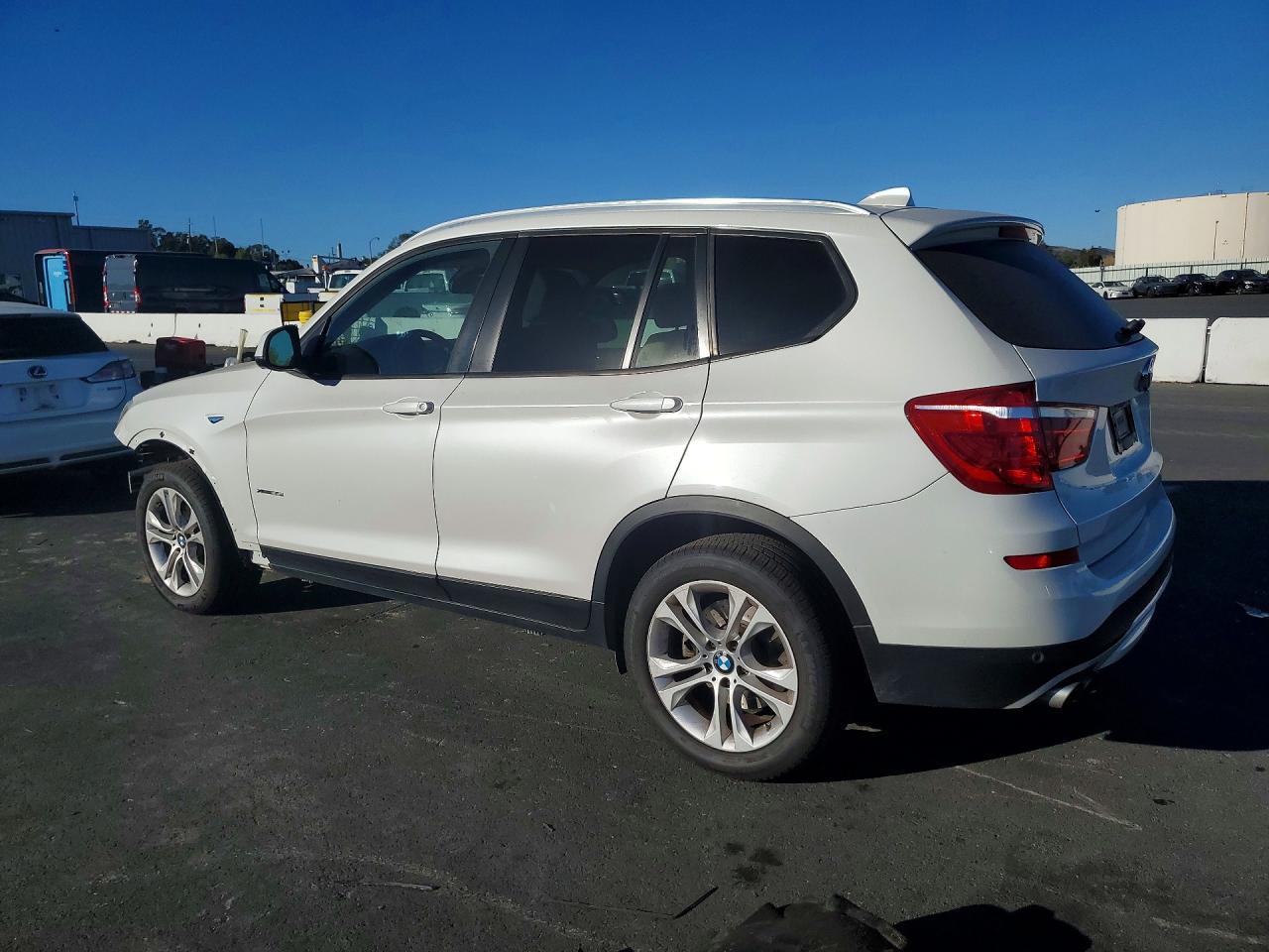 2016 BMW X3 xDrive35I - zdjęcie 2