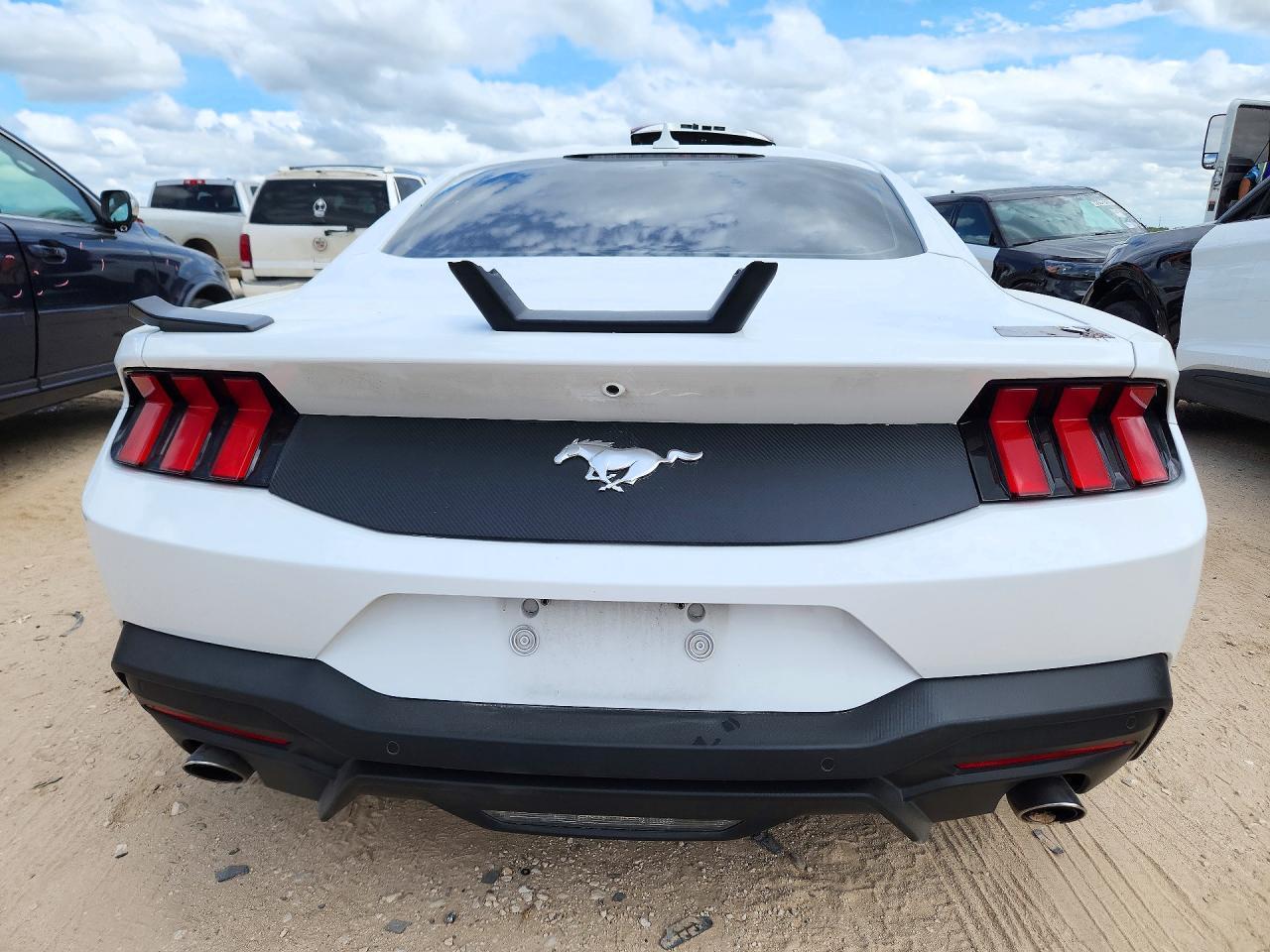 2024 Ford Mustang Base - zdjęcie 6