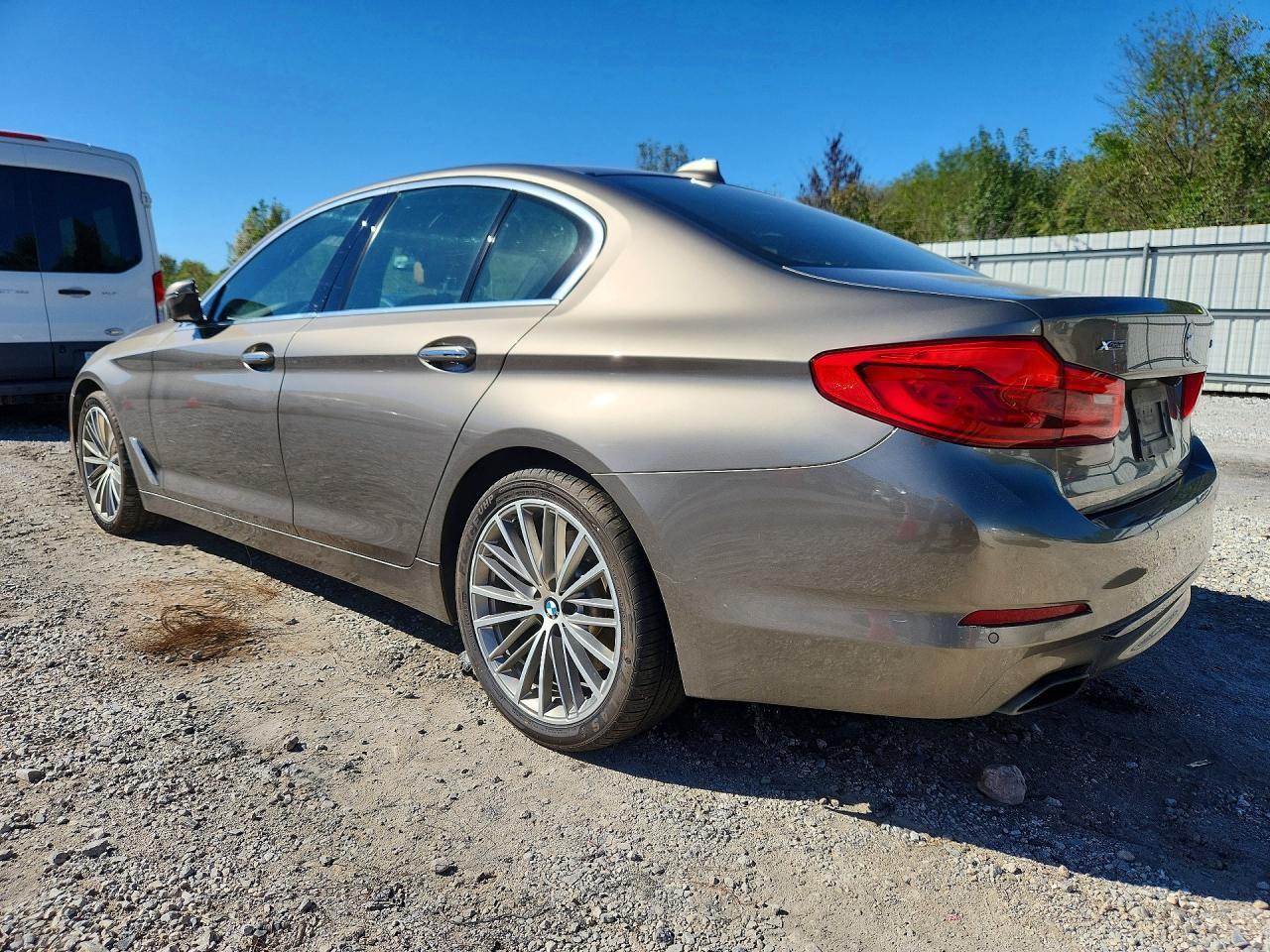 2018 BMW Seria 5 540i - zdjęcie 2