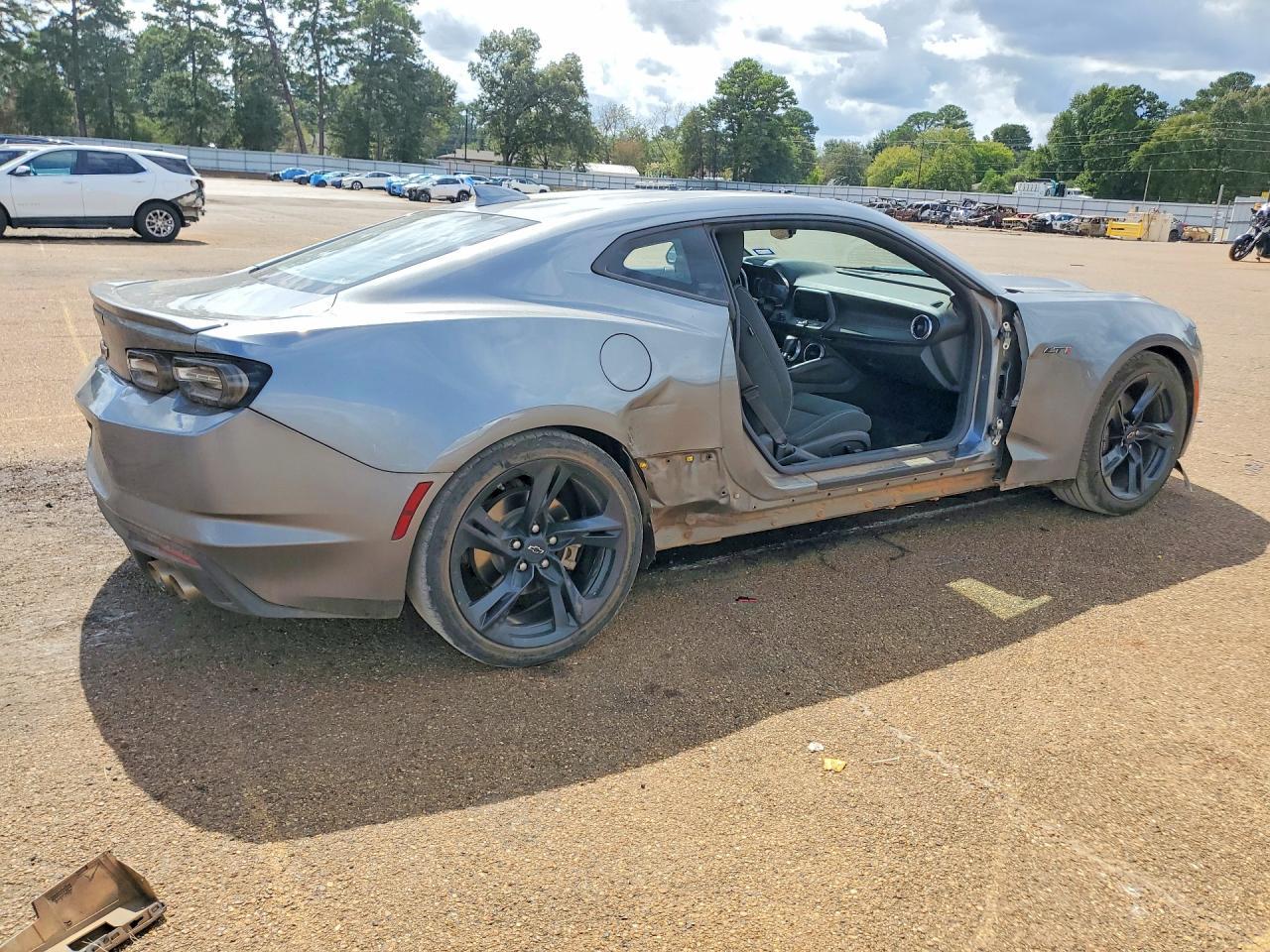 2021 Chevrolet Camaro Lz - zdjęcie 3