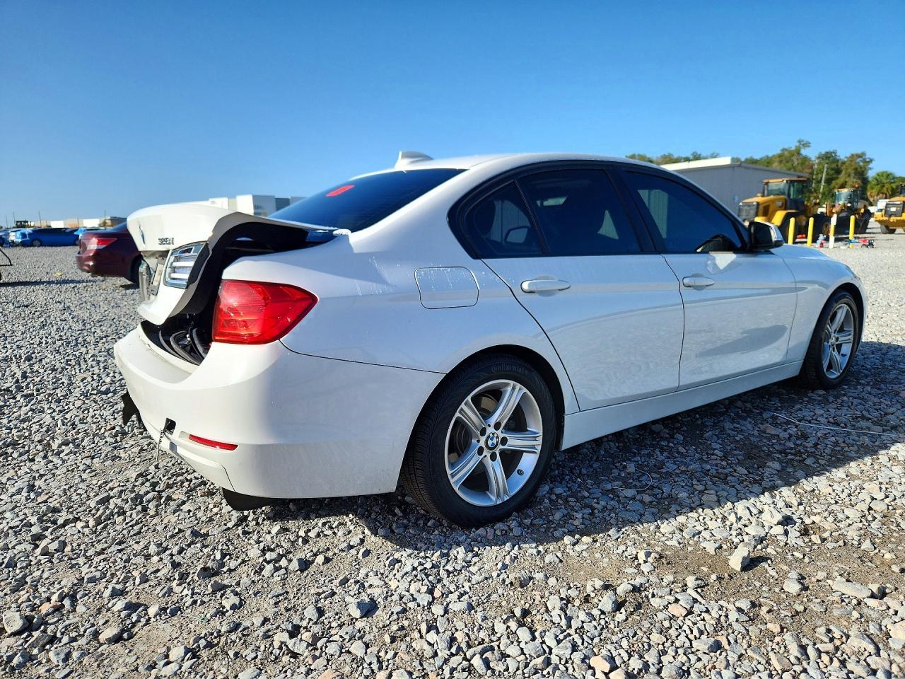 2014 BMW 328 I - zdjęcie 3