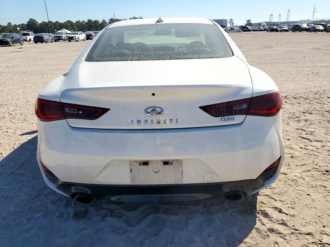 2017 Infiniti Q60 3.0T Premium - zdjęcie 6