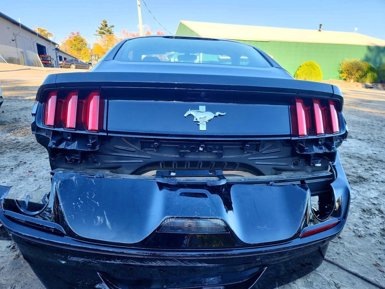 2015 Ford Mustang - zdjęcie 6