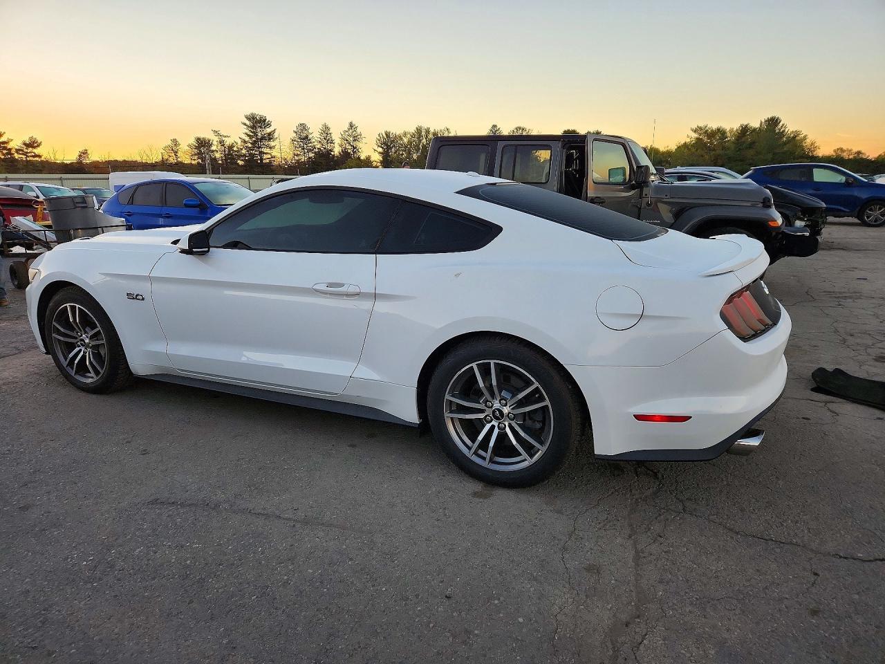 2016 Ford Mustang Gt - zdjęcie 2
