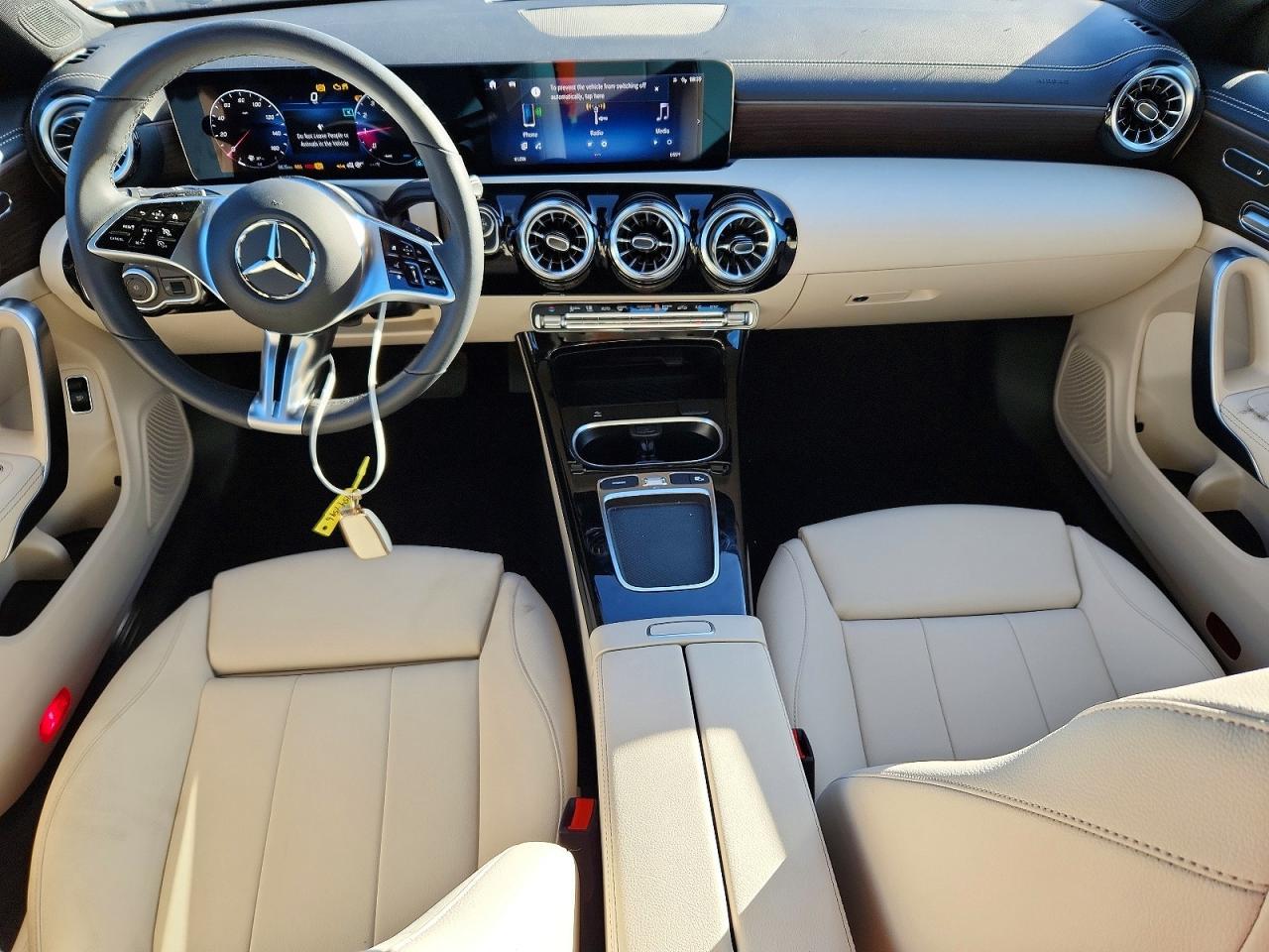 2026 Mercedes-Benz Cla 250 - zdjęcie 8