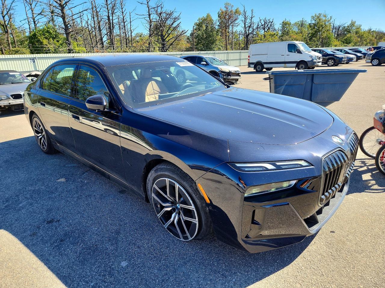 2025 BMW Seria 7 740i - zdjęcie 4