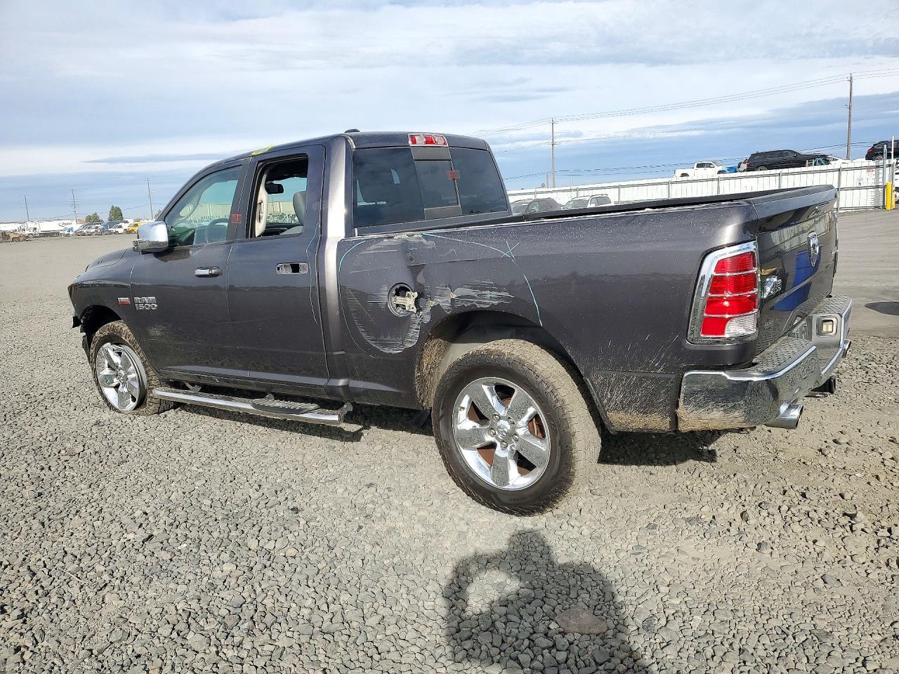 2015 Ram 1500 Slt - zdjęcie 2