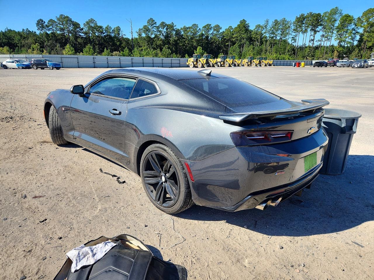 2018 Chevrolet Camaro - zdjęcie 2