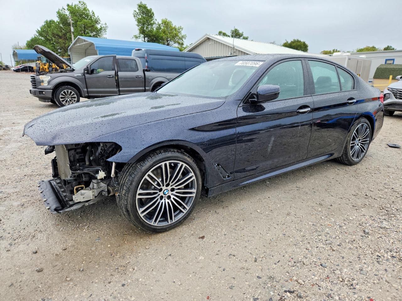 2017 BMW Seria 5 540i - zdjęcie główne