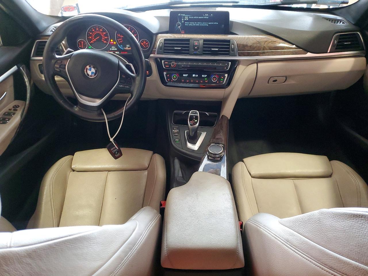 2016 BMW Seria 3 328i - zdjęcie 8
