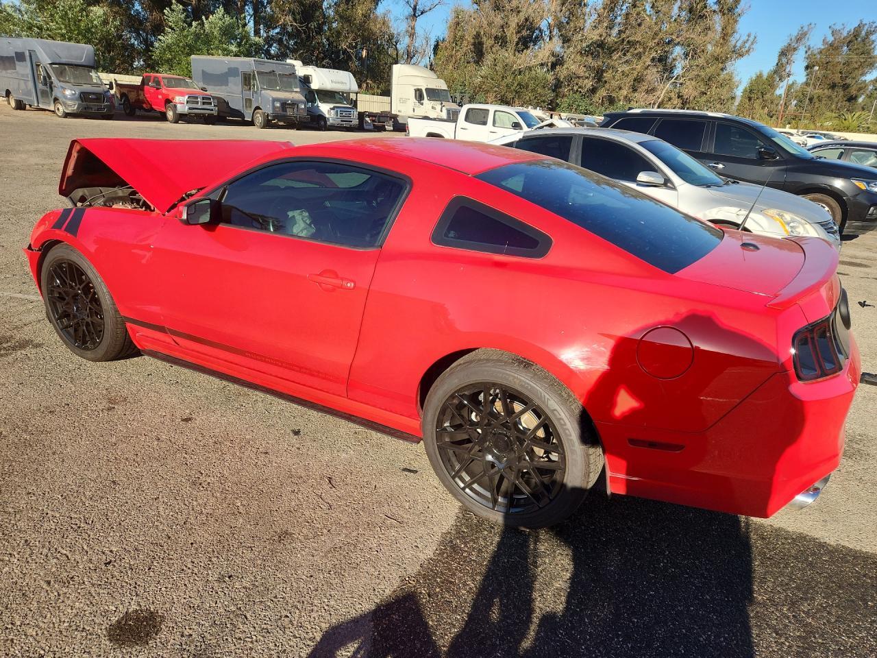 2014 Ford Mustang - zdjęcie 2