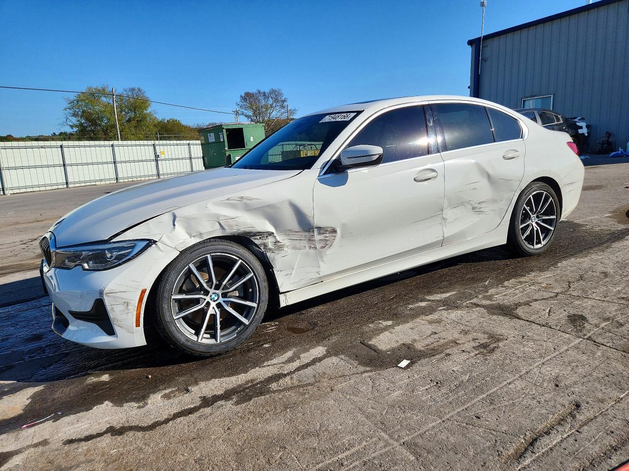 2020 BMW 330I - zdjęcie główne