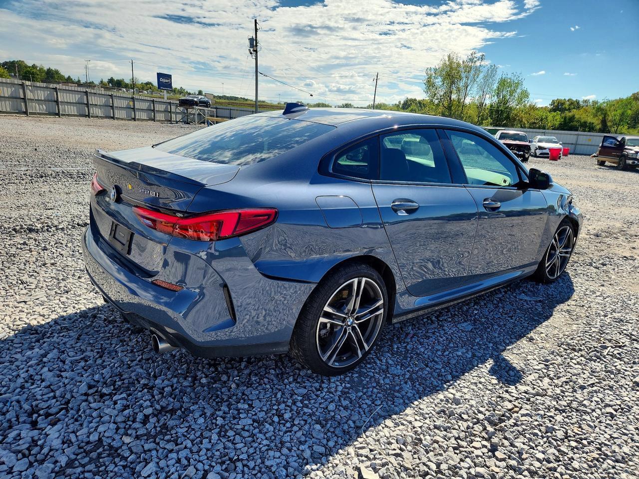 2021 BMW 228I - zdjęcie 3