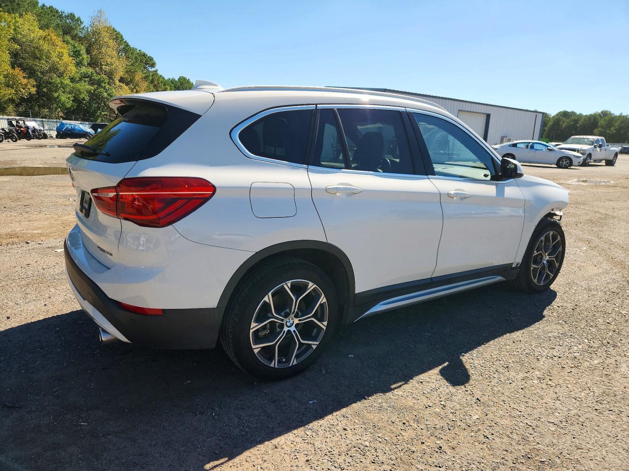 2021 BMW X1 Sdrive28I - zdjęcie 3