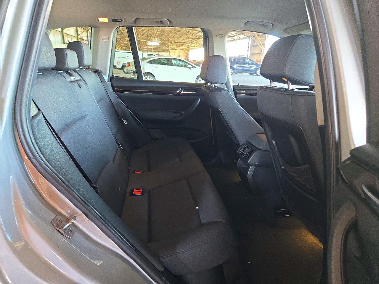 2017 BMW X3 Sdrive28I - zdjęcie 11