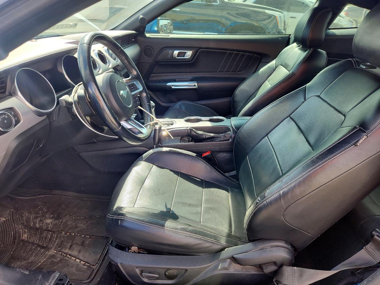 2020 Ford Mustang I4 - zdjęcie 7