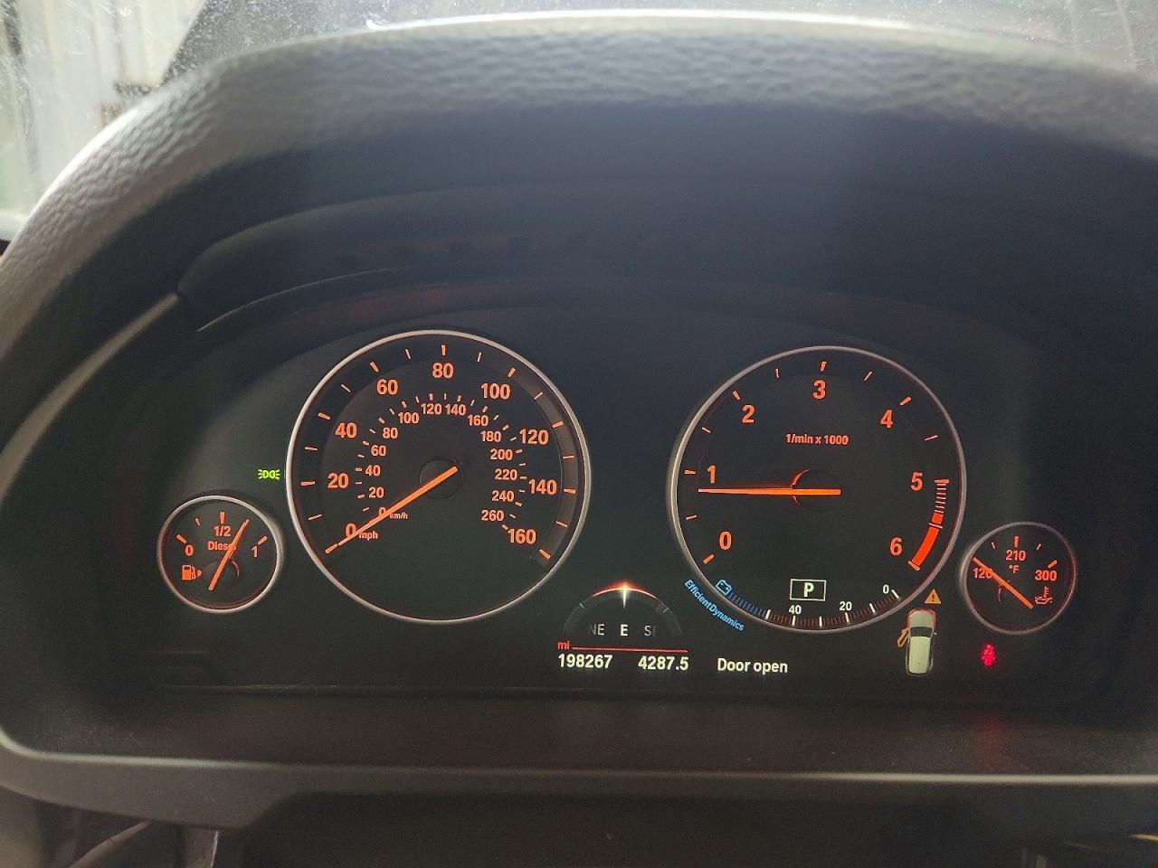 2015 BMW X5 xDrive35D - zdjęcie 9