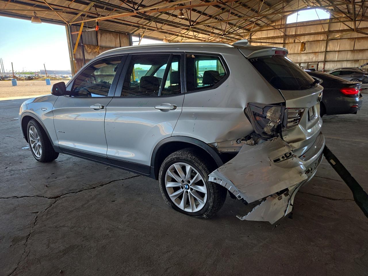 2017 BMW X3 Sdrive28I - zdjęcie 2