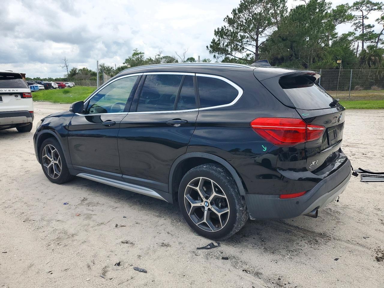 2019 BMW X1 Sdrive28I - zdjęcie 2
