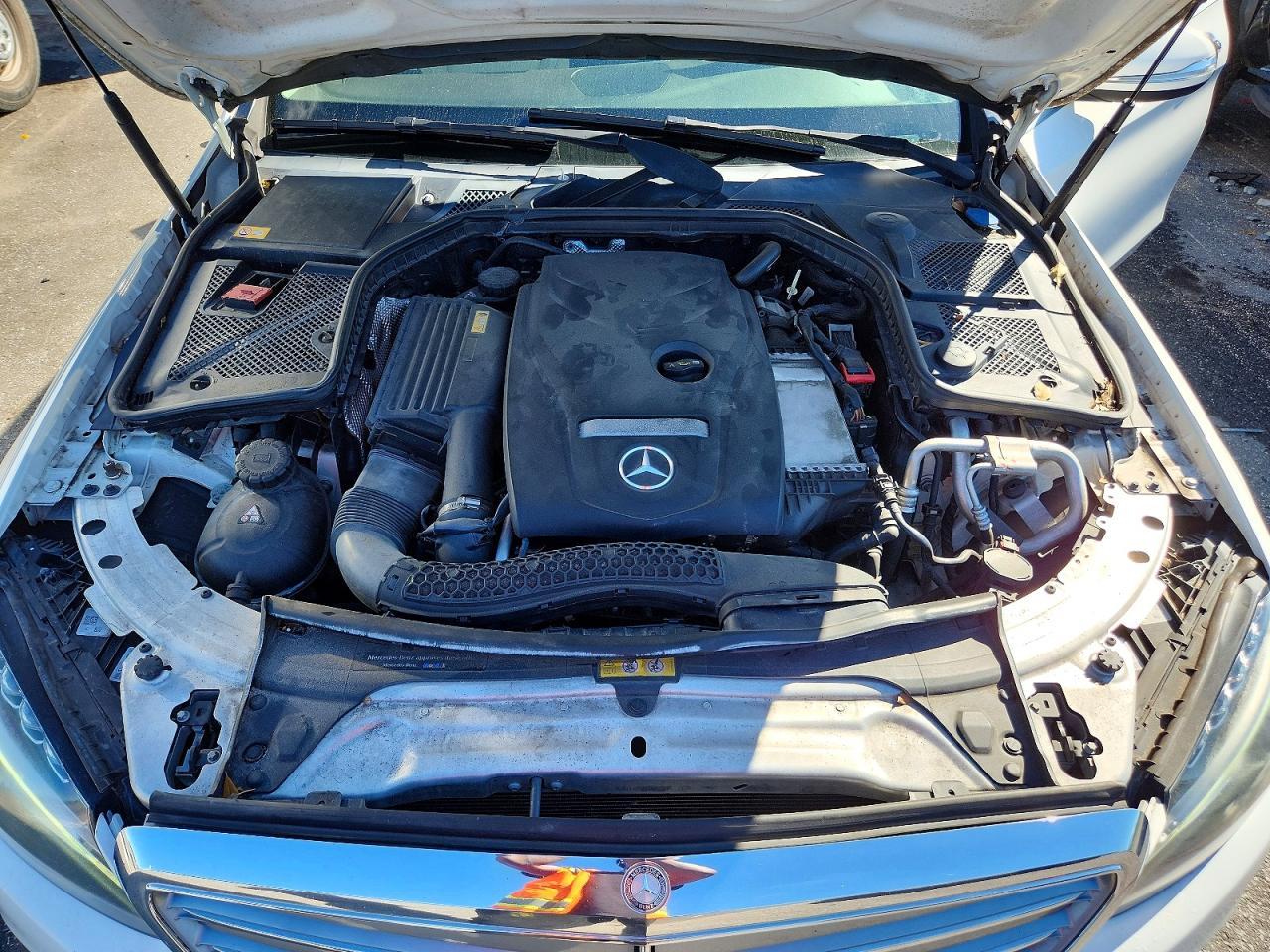 2015 Mercedes-Benz C 300 4Matic - zdjęcie 11