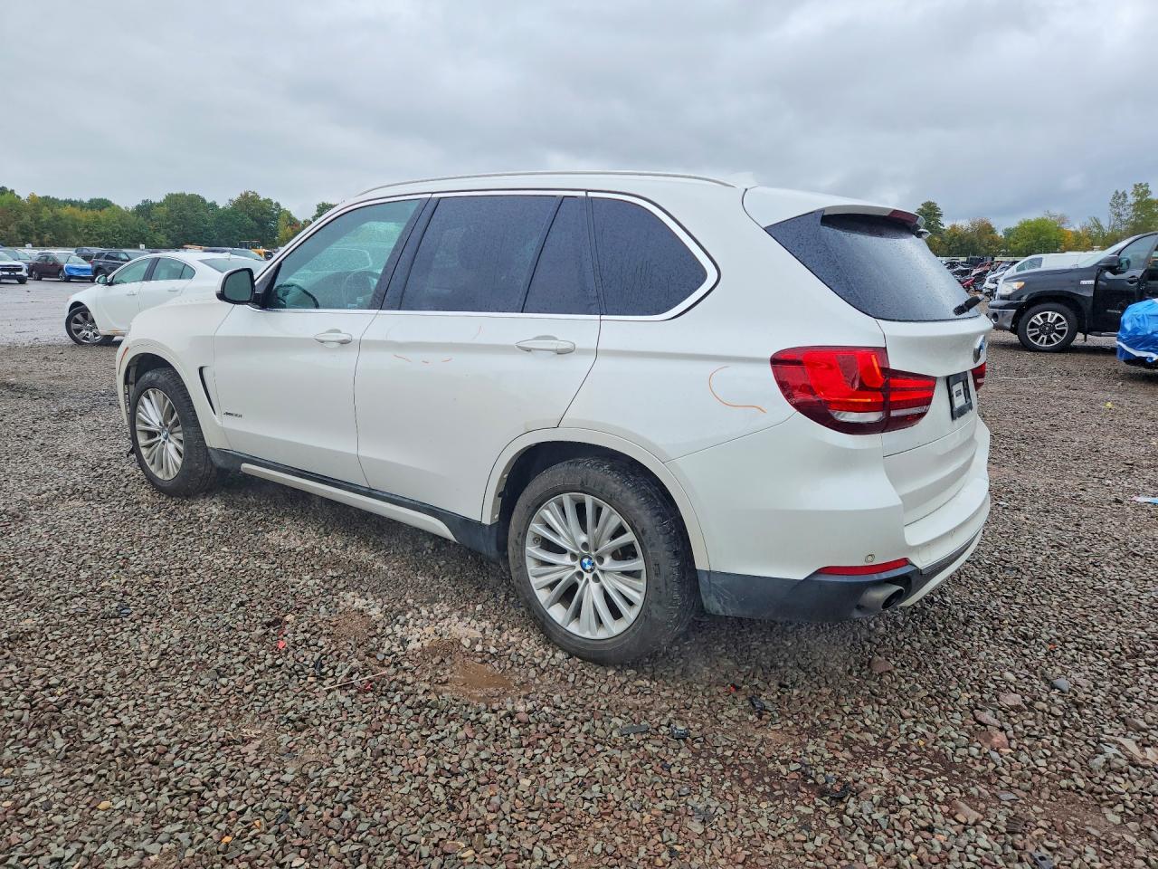 2017 BMW X5 xDrive35I - zdjęcie 2