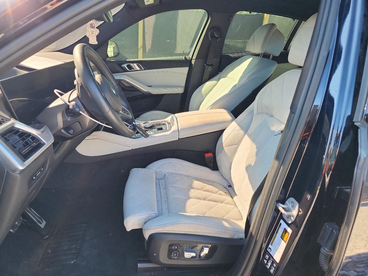 2026 BMW X6 xDrive40I - zdjęcie 7