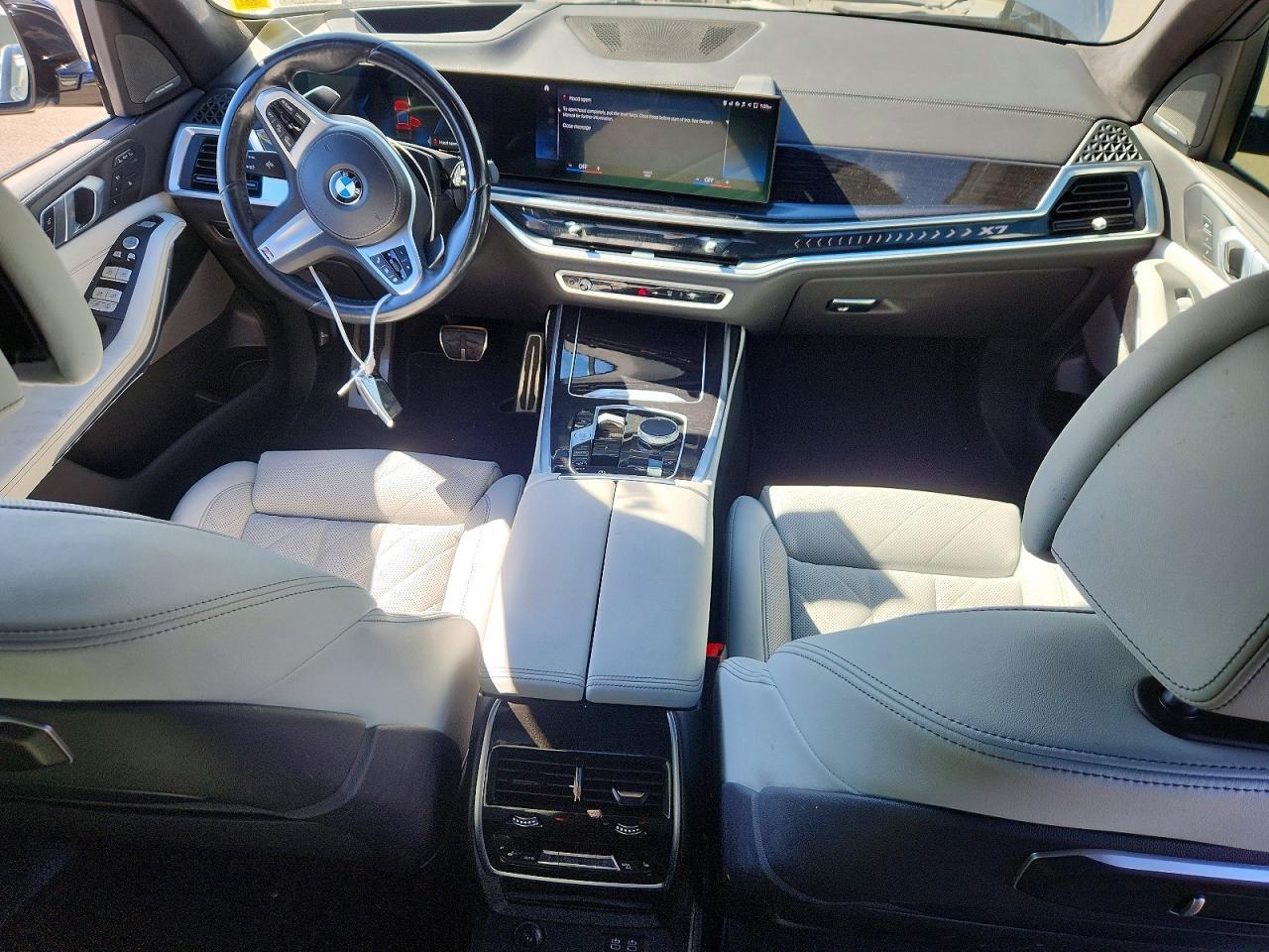 2023 BMW X7 xDrive40I - zdjęcie 8