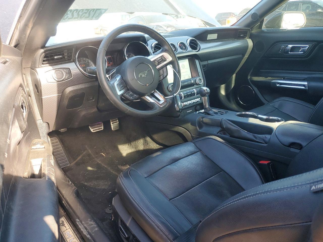 2017 Ford Mustang - zdjęcie 8