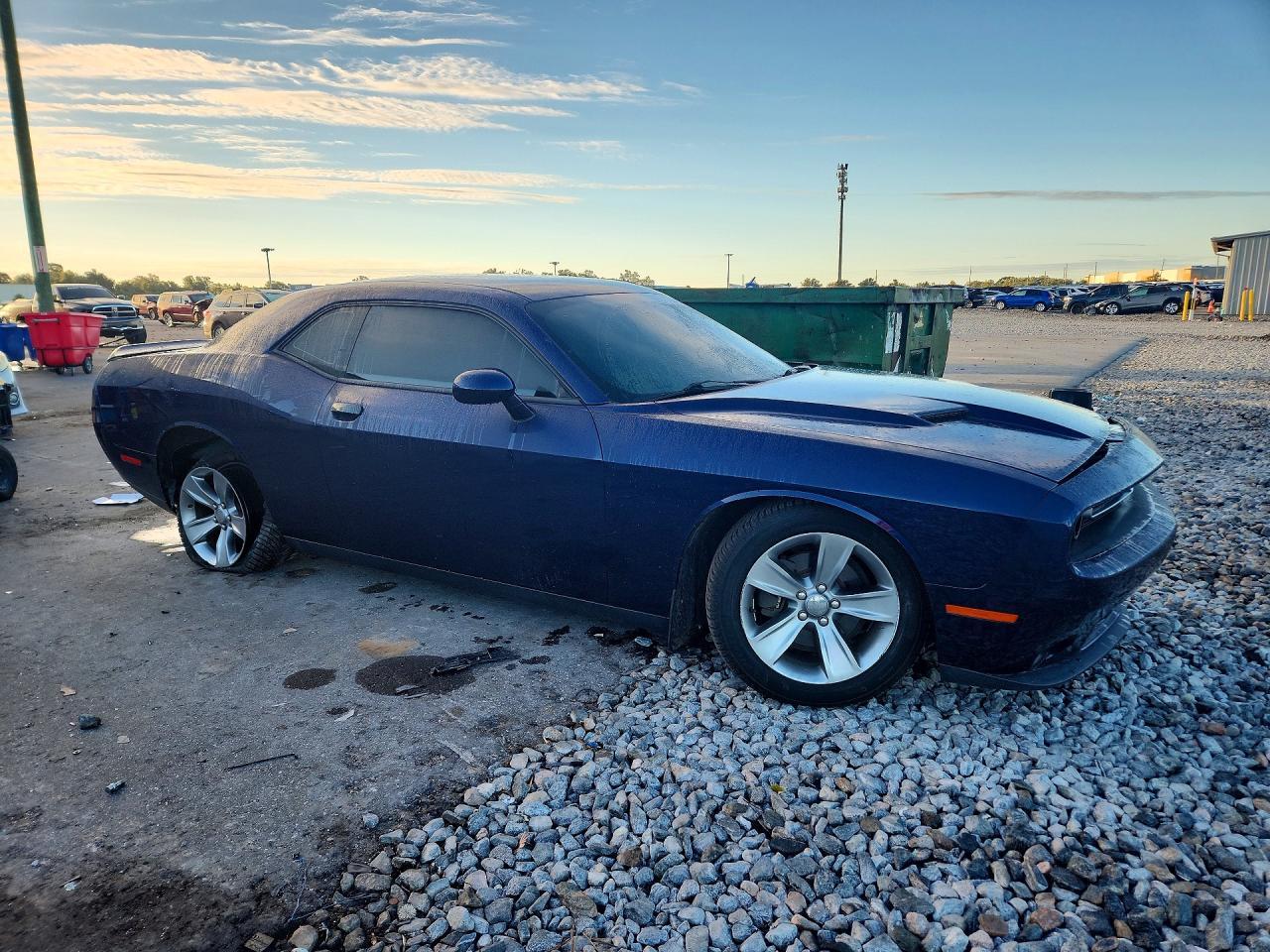 2016 Dodge Challenger Sxt - zdjęcie 4