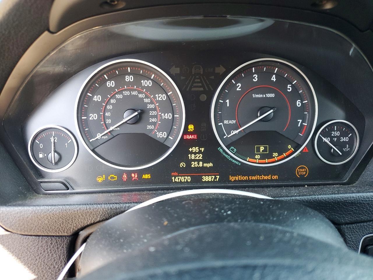 2013 BMW 328 I - zdjęcie 9