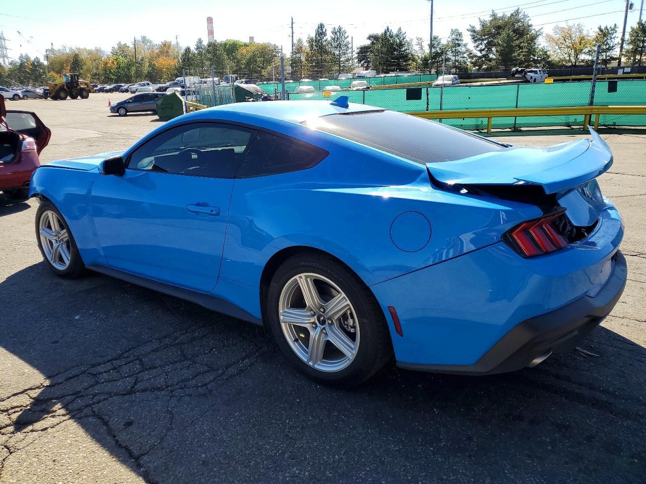 2026 Ford Mustang - zdjęcie 2
