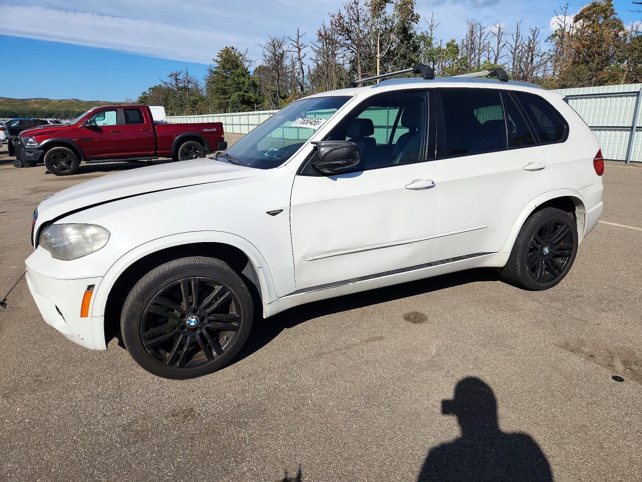 2013 BMW X5 xDrive50I - zdjęcie główne