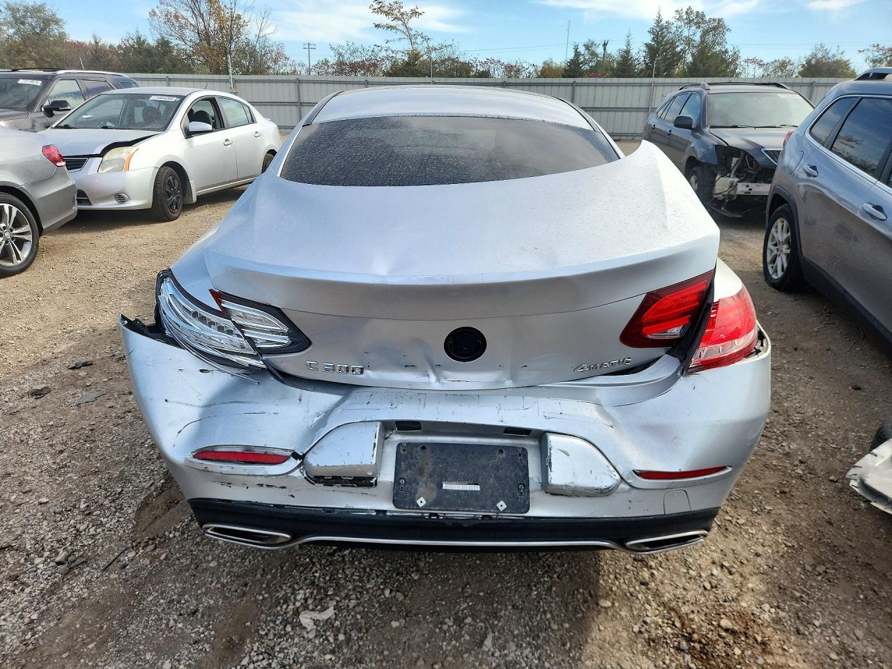 2017 Mercedes-Benz C 300 4Matic - zdjęcie 6