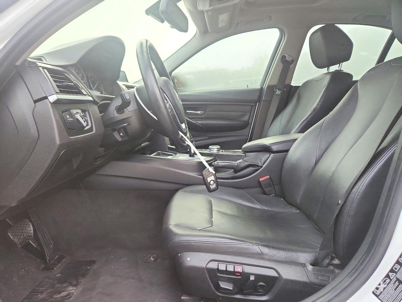 2014 BMW Seria 3 328i - zdjęcie 7
