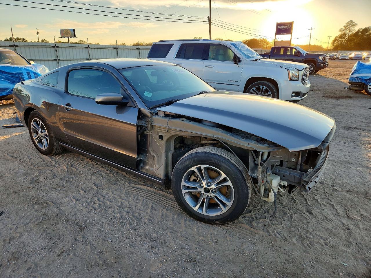 2013 Ford Mustang - zdjęcie 4