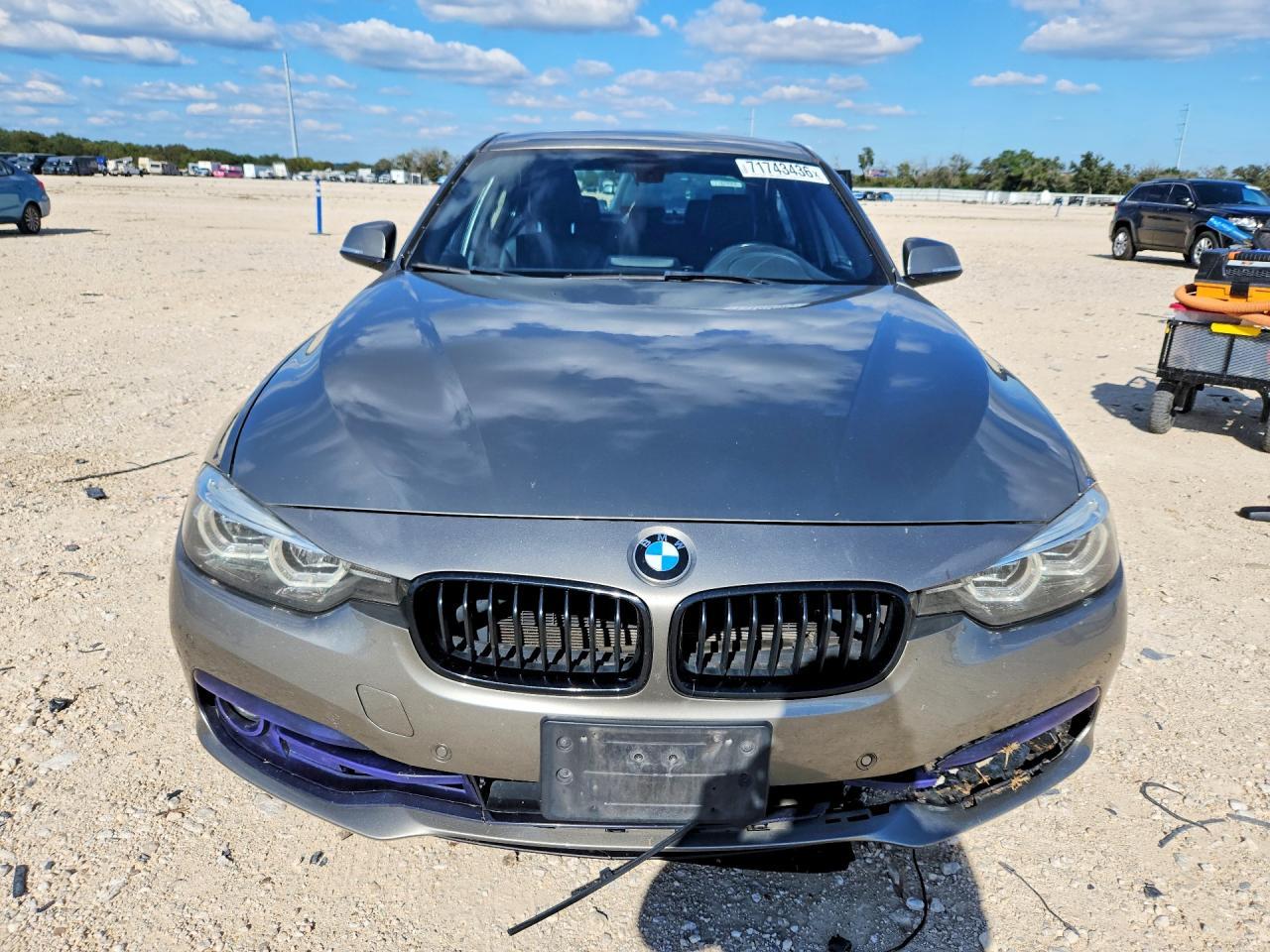 2018 BMW 330 I - zdjęcie 5