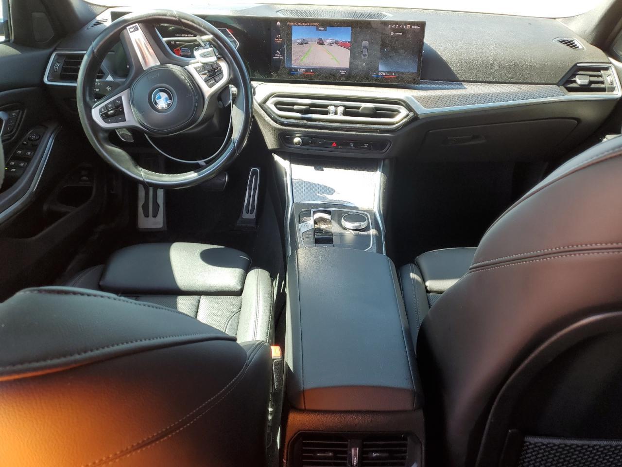 2023 BMW 330I - zdjęcie 8