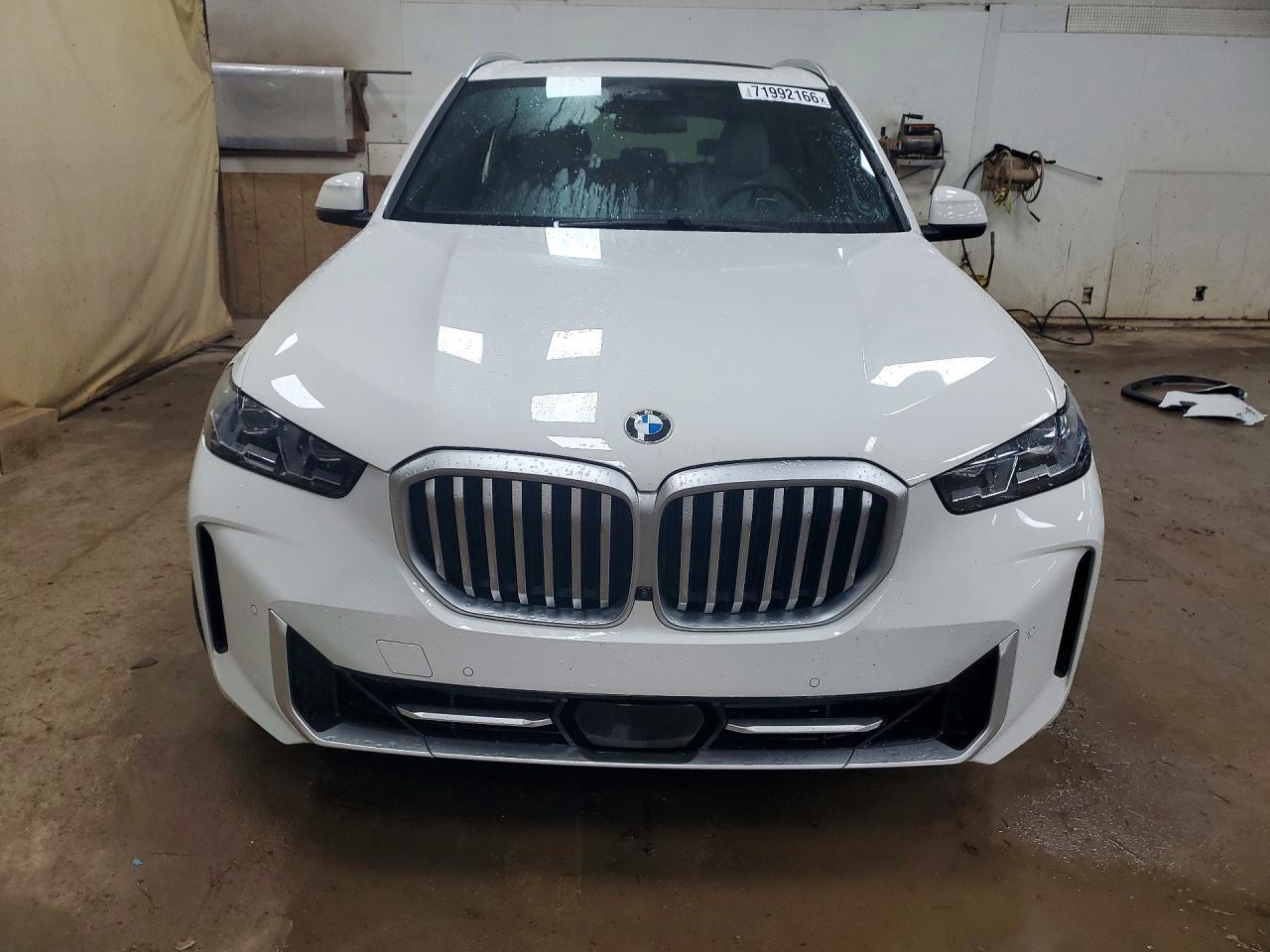 2024 BMW X5 xDrive40I - zdjęcie 5