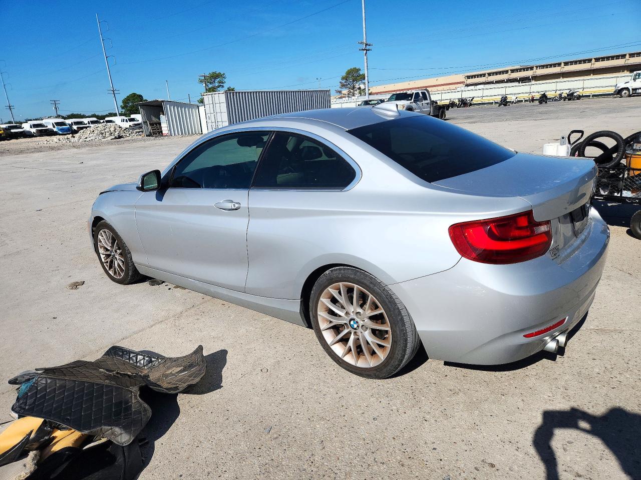 2015 BMW 228 I - zdjęcie 2